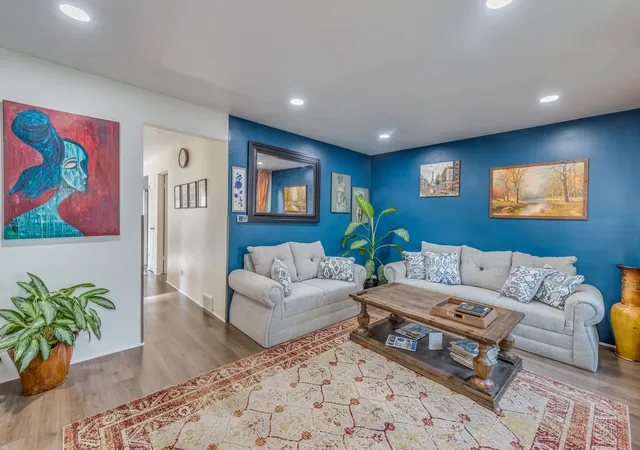 Photo 3 of Single family home for sale at 3218 N Nagle Ave, Chicago, IL 60634 | MLS# 12780052 | Listing updated on 2026-10-09