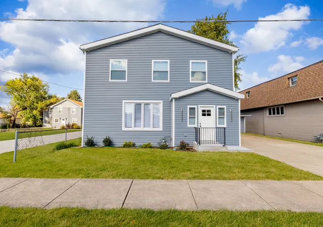 Photo 2 of Single family home for sale at 5708 W 84th Place, Burbank, IL 60459 | MLS# 12780060 | Listing updated on 2026-10-09