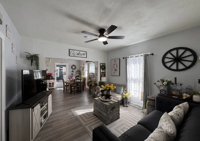 Photo 4 of Single family home for sale at 506 Scribner St, Joliet, IL 60432 | MLS# 12780065 | Listing updated on 2026-10-08