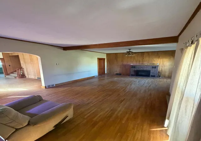 Photo 3 of Single family home for sale at 301 N State St, Christopher, IL 62822 | MLS# 12780066 | Listing updated on 2026-10-13
