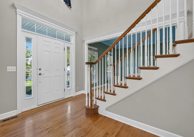 Photo 4 of Single family home for sale at 1763 Goldsboro Ln, Crystal Lake, IL 60014 | MLS# 12780070 | Listing updated on 2026-10-08