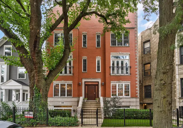 Condo for sale at 3306 N Clifton Ave #3N, Chicago, IL 60657 | MLS# 12780074