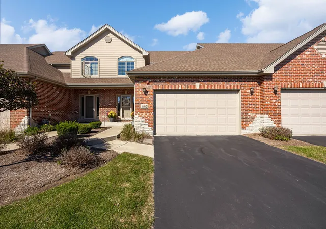 Photo 3 of Townhouse for sale at 16862 W Alpine St, Lockport, IL 60441 | MLS# 12780075 | Listing updated on 2026-10-09