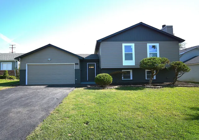 Photo 1 of Single family home for sale at 626 Old Frg Ln, University Park, IL 60484 | MLS# 12780076 | Listing updated on 2026-10-09