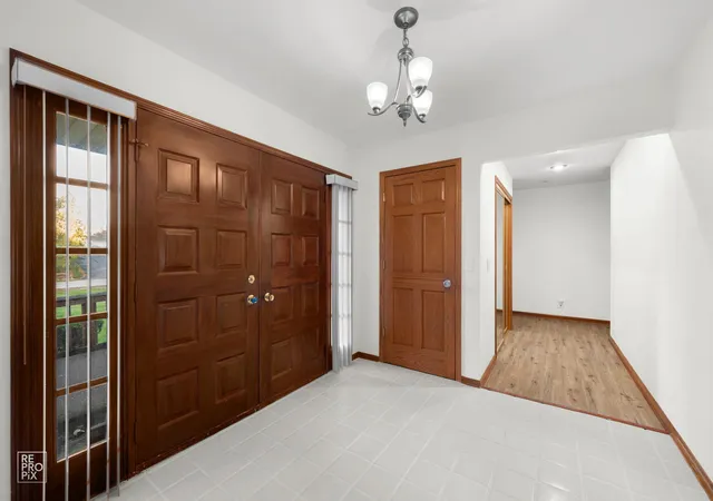 Photo 3 of Single family home for sale at 24844 N Cherokee Dr, Lake Barrington, IL 60010 | MLS# 12780077 | Listing updated on 2026-10-09