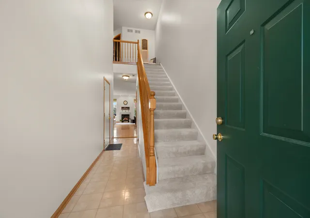 Photo 3 of Townhouse for sale at 88 Johnson Ct, North Aurora, IL 60542 | MLS# 12780084 | Listing updated on 2026-10-10