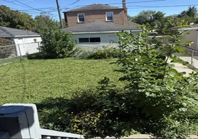 Photo 4 of Single family home for sale at 10505 S Rhodes Ave, Chicago, IL 60628 | MLS# 12780086 | Listing updated on 2026-10-23