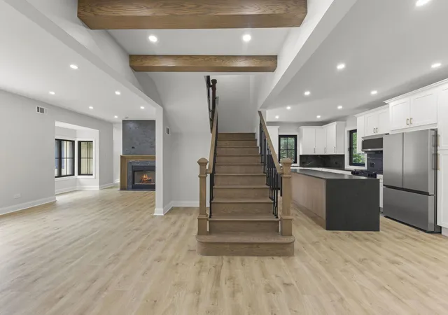 Photo 2 of Single family home for sale at 122 N Oakwood Ave, West Chicago, IL 60185 | MLS# 12780096 | Listing updated on 2026-10-20