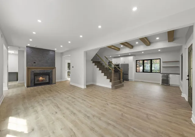 Photo 3 of Single family home for sale at 122 N Oakwood Ave, West Chicago, IL 60185 | MLS# 12780096 | Listing updated on 2026-10-20