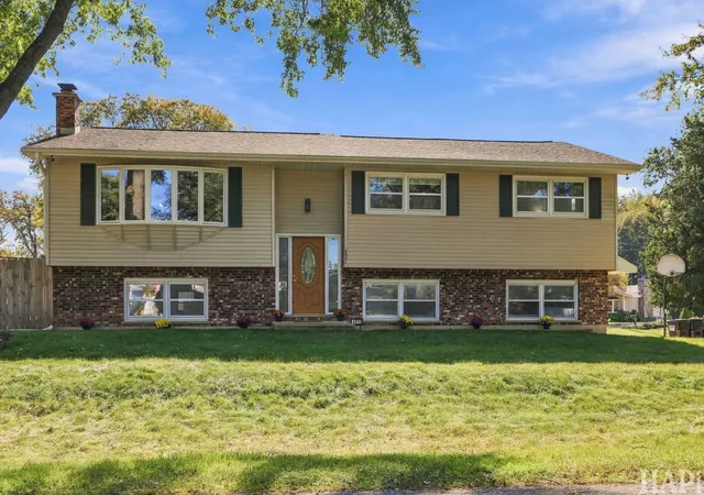 Photo 1 of Single family home for sale at 4901 Bonner Dr, Mc Henry, IL 60050 | MLS# 12780102 | Listing updated on 2026-10-21