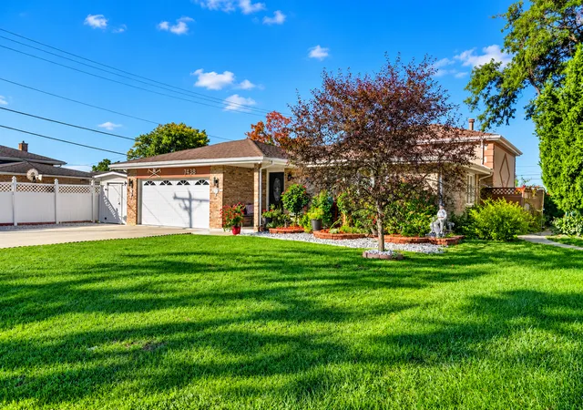 Photo 1 of Single family home for sale at 7438 Beloit Ave, Bridgeview, IL 60455 | MLS# 12780105 | Listing updated on 2026-10-09