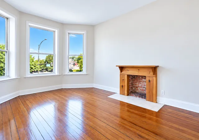 Photo 3 of Townhouse for sale at 901 S Sacramento Blvd, Chicago, IL 60612 | MLS# 12780107 | Listing updated on 2026-10-08