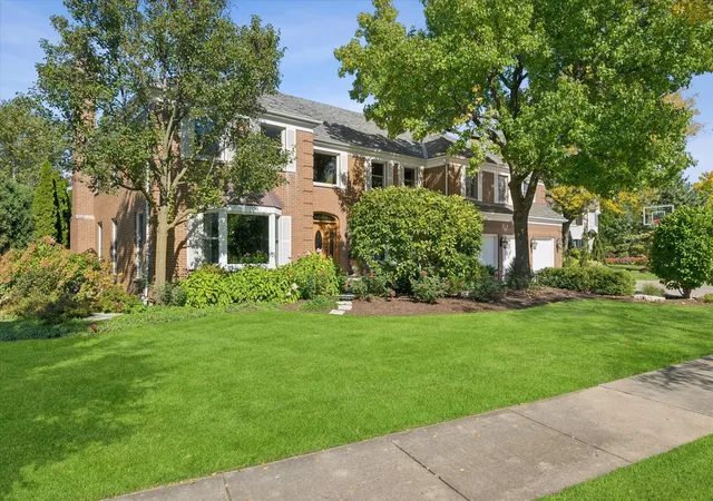 Photo 2 of Mansion for sale at 2342 Mohawk Ln, Glenview, IL 60026 | MLS# 12780109 | Listing updated on 2026-10-20
