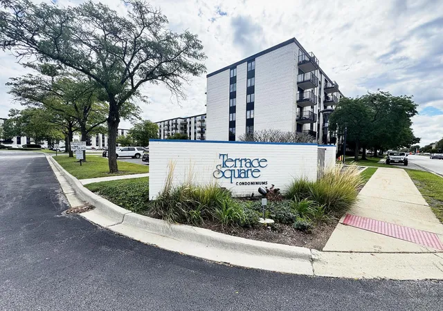 Photo 2 of Condo for sale at 9098 W Terrace Dr #4-K, Niles, IL 60714 | MLS# 12780122 | Listing updated on 2026-10-08