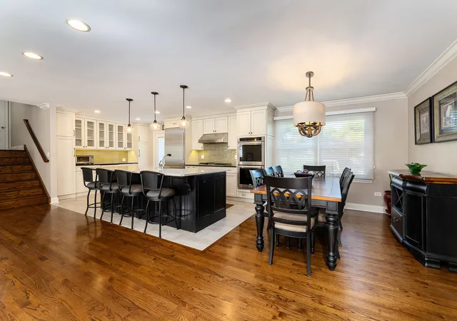 Photo 4 of Single family home for sale at 2612 N Waterman Ave, Arlington Heights, IL 60004 | MLS# 12780143 | Listing updated on 2026-10-09