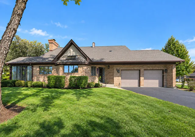 Townhouse for sale at 1801 Monterey Ct, Hoffman Estates, IL 60169 | MLS# 12780155