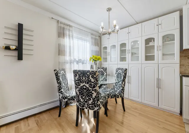 Listing Photo 5 - Condo for sale in building located at 9143 S Roberts Rd, Hickory Hills, IL 60457 - Unit #21