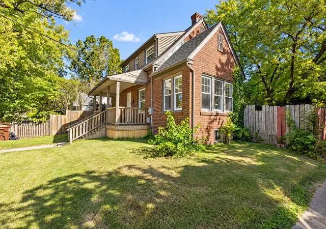 Photo 2 of Single family home for sale at 617 Bohm Ave, Rockford, IL 61107 | MLS# 12780162 | Listing updated on 2026-10-09