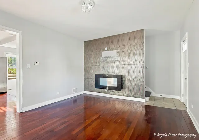 Photo 2 of Single family home for sale at 407 4th Street, Waukegan, IL 60085 | MLS# 12780194 | Listing updated on 2026-10-08