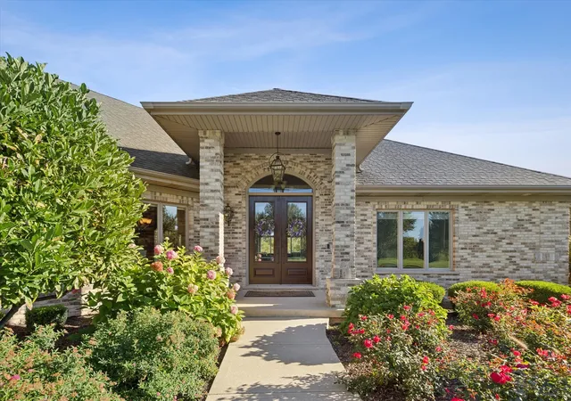 Photo 1 of Single family home for sale at 25860 Prairie Hl Ln, Plainfield, IL 60585 | MLS# 12780208 | Listing updated on 2026-10-08