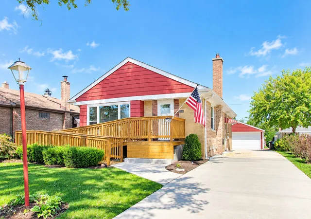 Photo 1 of Single family home for sale at 7510 W Jonquil Ter, Niles, IL 60714 | MLS# 12780243 | Listing updated on 2026-10-09