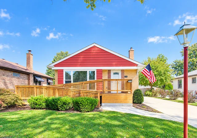 Photo 2 of Single family home for sale at 7510 W Jonquil Ter, Niles, IL 60714 | MLS# 12780243 | Listing updated on 2026-10-09