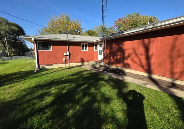 Photo 3 of Single family home for sale at 2207 16th Avenue, Sterling, IL 61081 | MLS# 12780250 | Listing updated on 2026-10-09