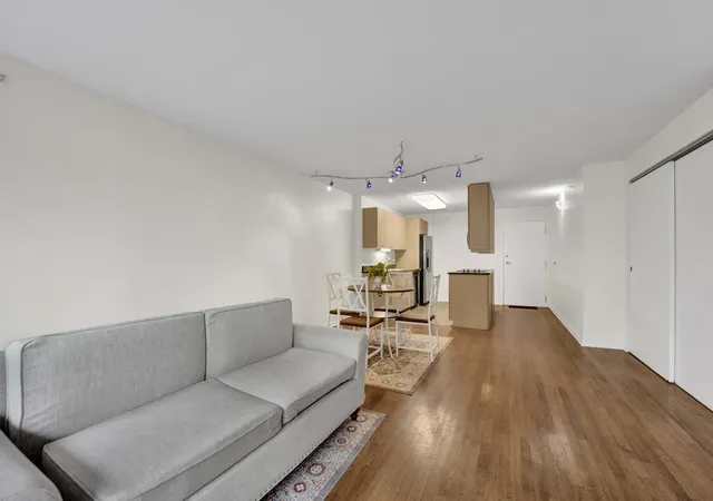 Photo 3 of Condo for sale at 800 Elgin Rd #620, Evanston, IL 60201 | MLS# 12780258 | Listing updated on 2026-10-21