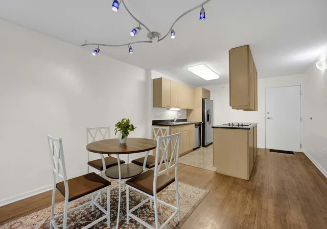 Photo 4 of Condo for sale at 800 Elgin Rd #620, Evanston, IL 60201 | MLS# 12780258 | Listing updated on 2026-10-21