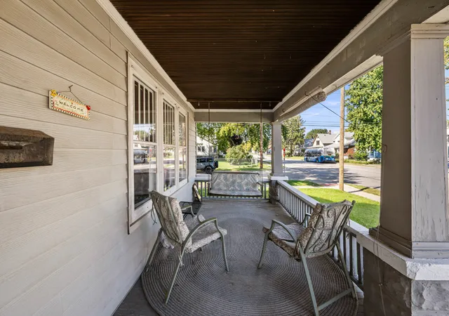 Photo 3 of Single family home for sale at 504 19th Avenue, Moline, IL 61265 | MLS# 12780263 | Listing updated on 2026-10-08