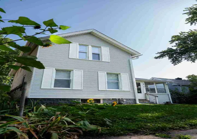 Single family home for sale at 1432 W 6th Street, Davenport, IA 52802 | MLS# 12780267