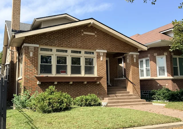 Photo 1 of Single family home for sale at 8118 S Saint Lawrence Ave, Chicago, IL 60619 | MLS# 12780289 | Listing updated on 2026-10-09