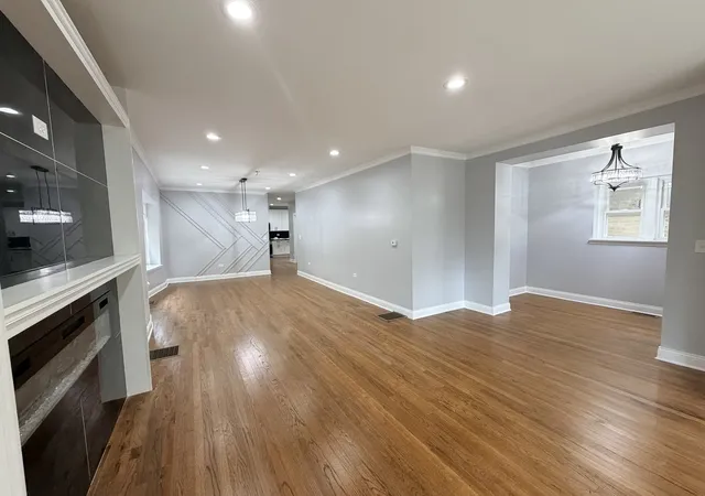 Photo 2 of Single family home for sale at 8118 S Saint Lawrence Ave, Chicago, IL 60619 | MLS# 12780289 | Listing updated on 2026-10-09