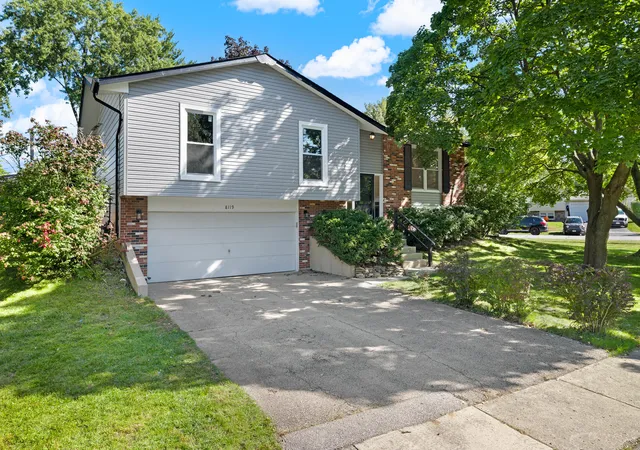 Photo 1 of Single family home for sale at 8119 Eastwood Ln, Woodridge, IL 60517 | MLS# 12780295 | Listing updated on 2026-10-09