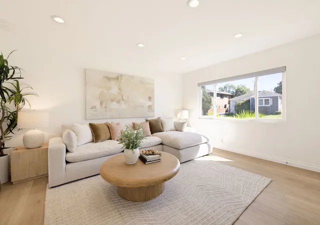 Photo 3 of Single family home for sale at 2809 Faber St, Redondo Beach, CA 90278 | MLS# 12780298 | Listing updated on 2026-10-08