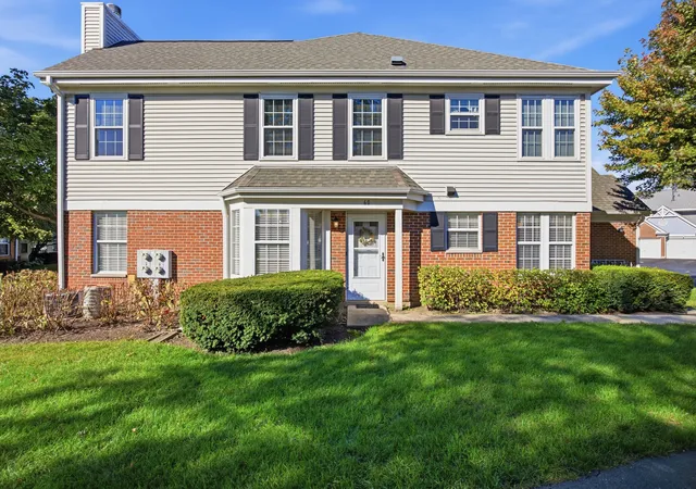 Photo 2 of Condo for sale at 60 Winding Run Ln #0, Streamwood, IL 60107 | MLS# 12780309 | Listing updated on 2026-10-09