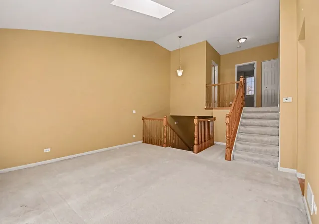 Photo 3 of Townhouse for sale at 1392 Prairie View Pkwy, Cary, IL 60013 | MLS# 12780313 | Listing updated on 2026-10-08