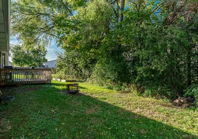 Photo 3 of Single family home for sale at 645 Winfield Dr, South Beloit, IL 61080 | MLS# 12780355 | Listing updated on 2026-10-09