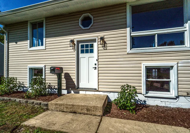 Photo 3 of Single family home for sale at 234 Gordon Ave, Romeoville, IL 60446 | MLS# 12780356 | Listing updated on 2026-10-08