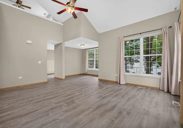 Photo 4 of Townhouse for sale at 533 Mallard Ln #A, Sugar Grove, IL 60554 | MLS# 12780394 | Listing updated on 2026-10-08