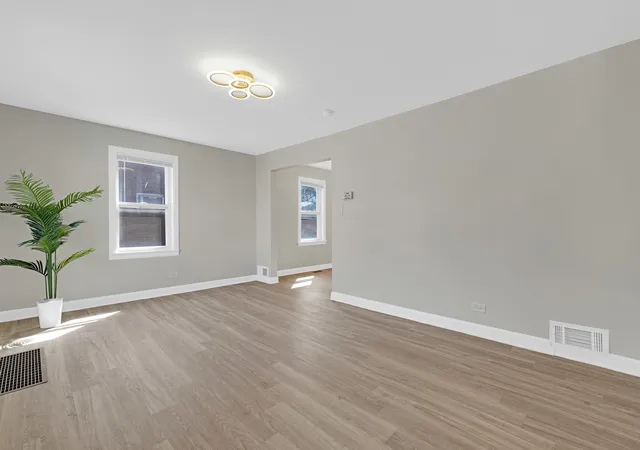 Photo 3 of Single family home for sale at 1516 Speechley Blvd, Berkeley, IL 60163 | MLS# 12780414 | Listing updated on 2026-10-08
