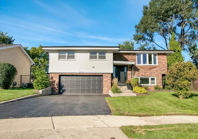 Photo 2 of Single family home for sale at 9248 S 89th Avenue, Hickory Hills, IL 60457 | MLS# 12780430 | Listing updated on 2026-10-08