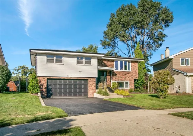Photo 3 of Single family home for sale at 9248 S 89th Avenue, Hickory Hills, IL 60457 | MLS# 12780430 | Listing updated on 2026-10-08