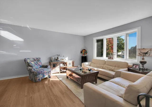 Photo 3 of Single family home for sale at 9248 S 89th Avenue, Hickory Hills, IL 60457 | MLS# 12780430 | Listing updated on 2026-10-08