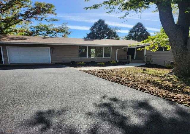 Photo 2 of Single family home for sale at 21309 Robin Rd, Harvard, IL 60033 | MLS# 12780437 | Listing updated on 2026-10-08