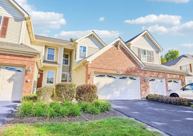Photo 1 of Townhouse for sale at 306 Remington Dr, Saint Charles, IL 60175 | MLS# 12780450 | Listing updated on 2026-10-09