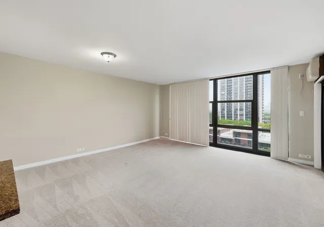 Photo 3 of Condo for sale at 3001 S Michigan Ave #809, Chicago, IL 60616 | MLS# 12780469 | Listing updated on 2026-10-08