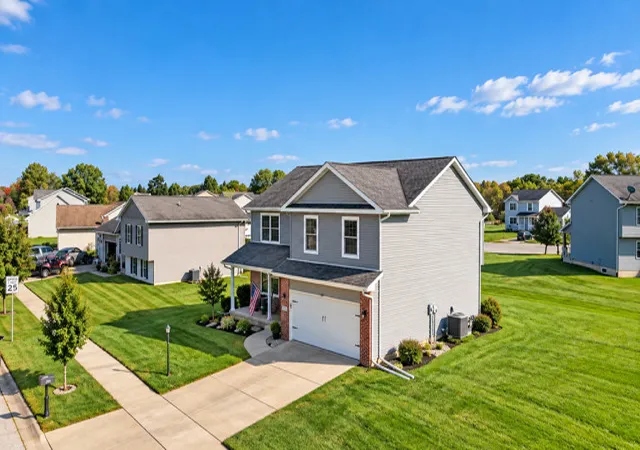 Photo 3 of Single family home for sale at 274 Apple Grv Ln, Valparaiso, IN 46385 | MLS# 12780478 | Listing updated on 2026-10-08