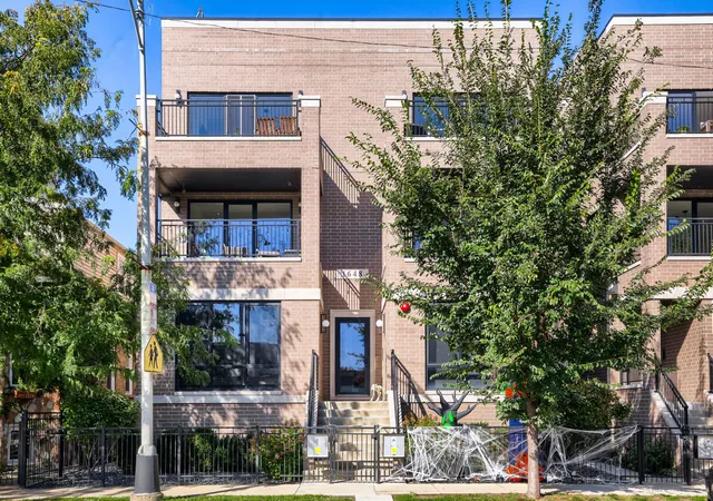 Condo for sale at 1648 W Diversey Pkwy #2E, Chicago, IL 60614 | MLS# 12780512