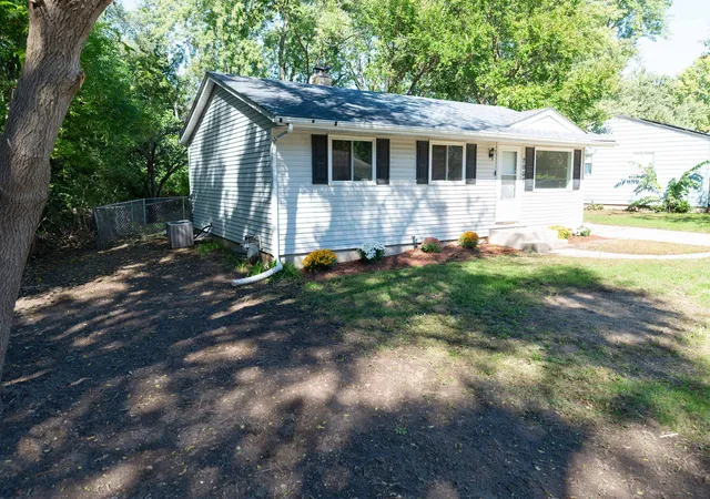 Photo 3 of Single family home for sale at 2008 Rexford Dr, Rockford, IL 61109 | MLS# 12780517 | Listing updated on 2026-10-08